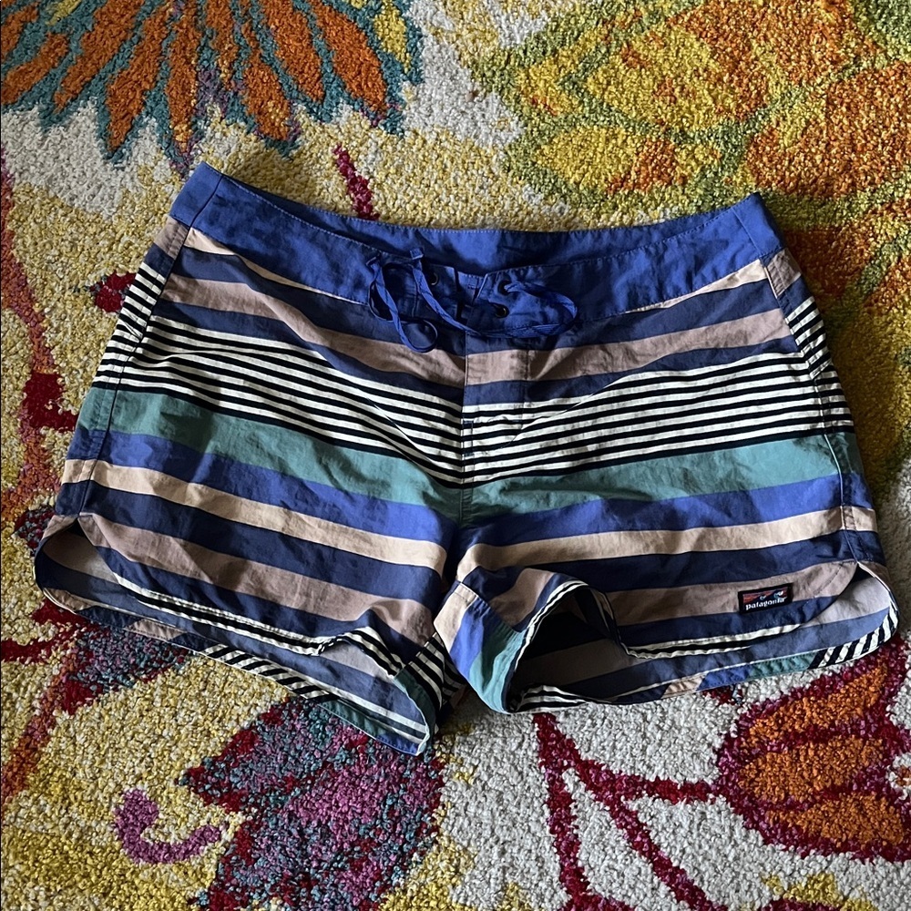 PATAGONIA WAVEFARER BOARD SHORTS SIZE 14 - Picture 3 of 8